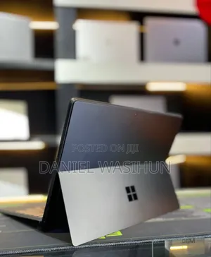 New Laptop Microsoft Surface Pro 10 256GB Intel Core Ultra 5 SSD 16 GB