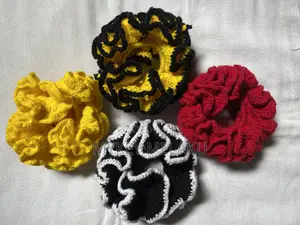 Crochet Scrunchies Handmade (በእጅ የሚሰሩ የፀጉር ማስያዣዎች)