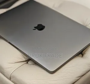 New Laptop Apple MacBook Pro 2019 16GB Intel Core i7 SSD 1T