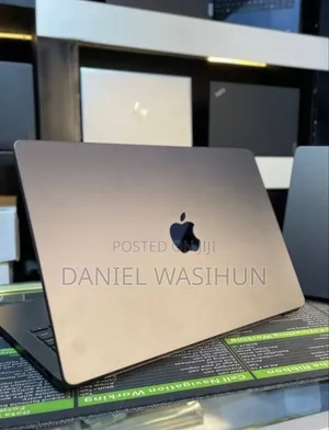 New Apple MacBook Pro 2023 M3 Max 14-Inch 64GB Apple M3 Pro SSD 1T