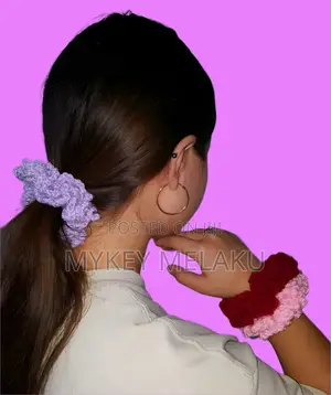Crochet Scrunchies Handmade (በእጅ የሚሰሩ የፀጉር ማስያዣዎች)