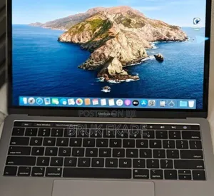 New Laptop Apple MacBook Pro 2019 16GB Intel Core i7 SSD 1T