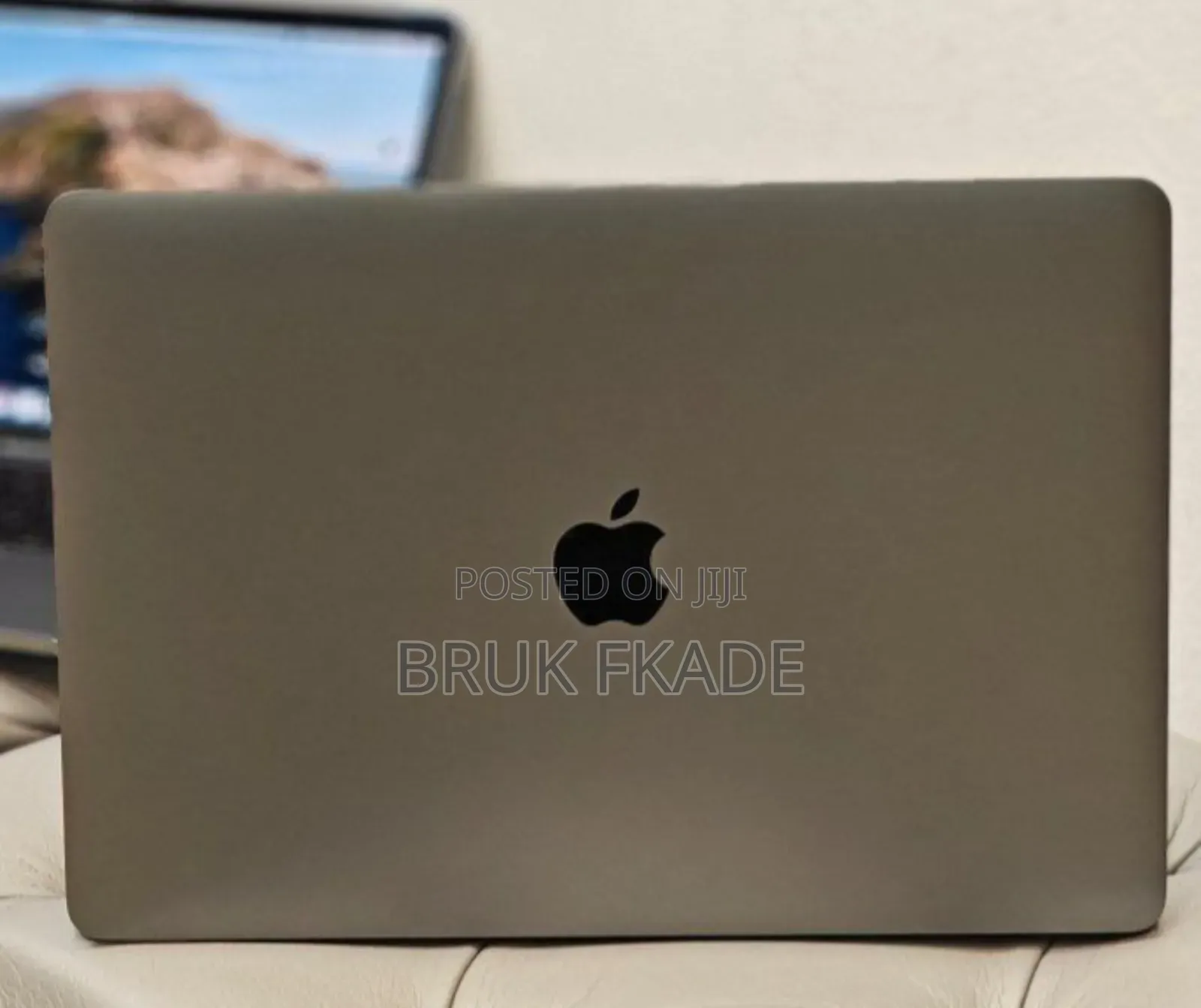 New Laptop Apple MacBook Pro 2019 16GB Intel Core i7 SSD 1T
