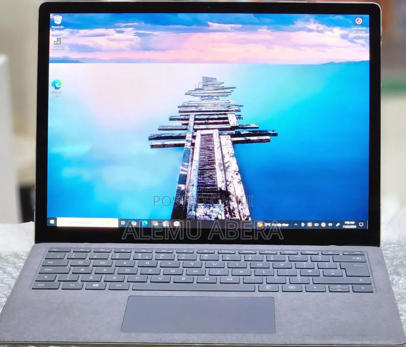 New Laptop Microsoft Surface 8GB Intel Core I5 SSD 512GB