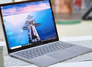 New Laptop Microsoft Surface 8GB Intel Core I5 SSD 512GB