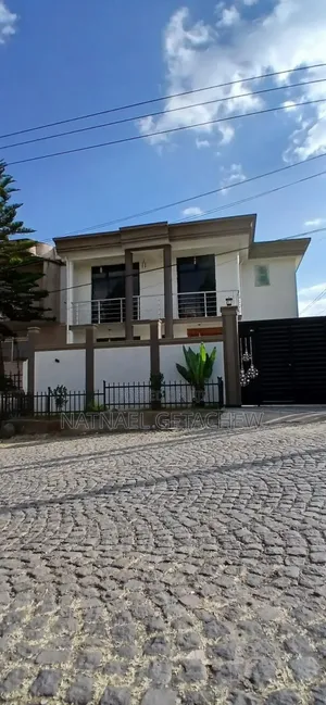 Furnished 5bdrm Villa in Bole for sale