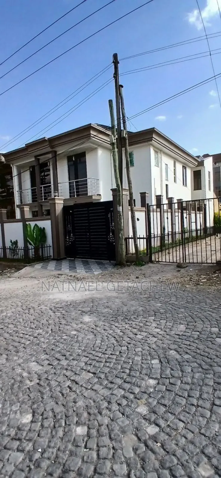 Furnished 5bdrm Villa in Bole for sale