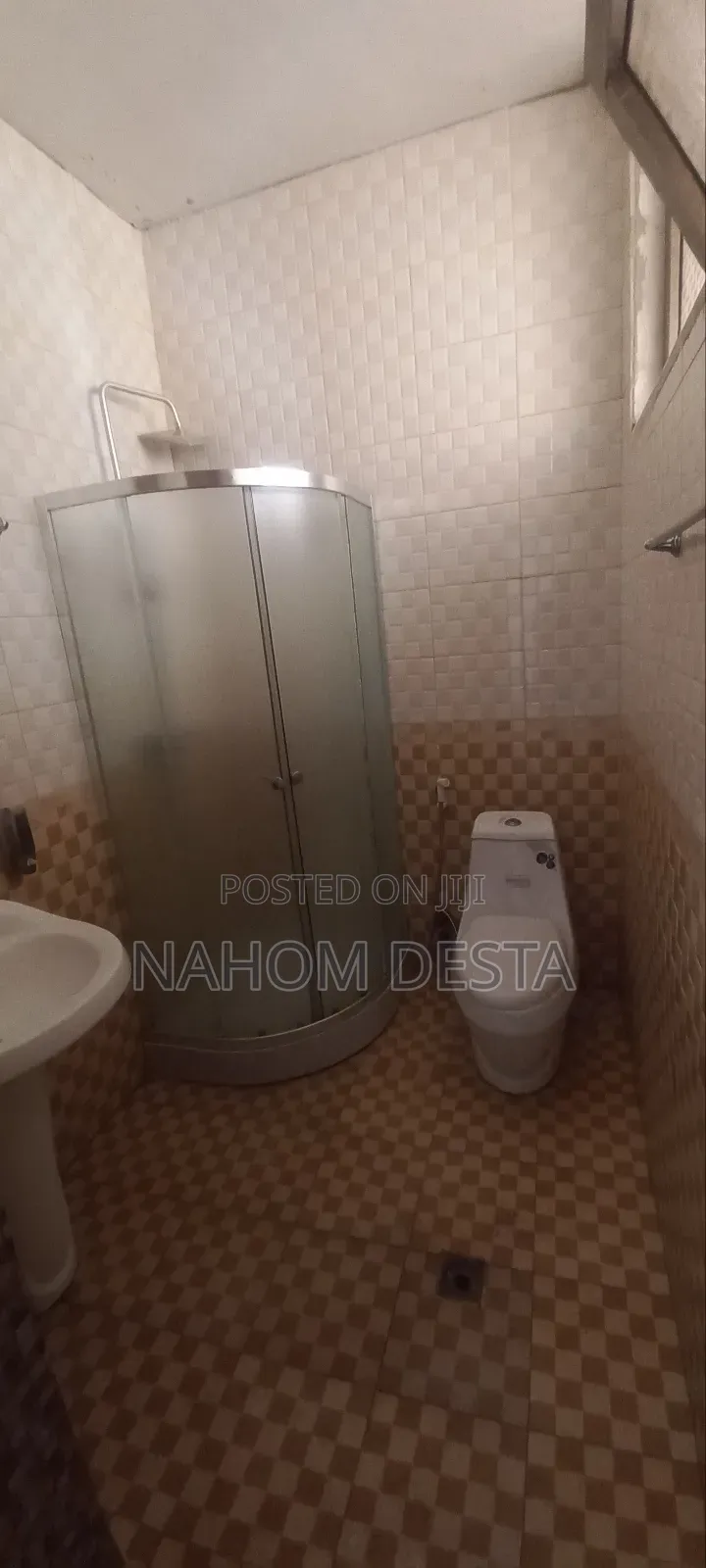 Furnished 3bdrm House in Levu Musica Sefer, Nifas Silk-Lafto for rent