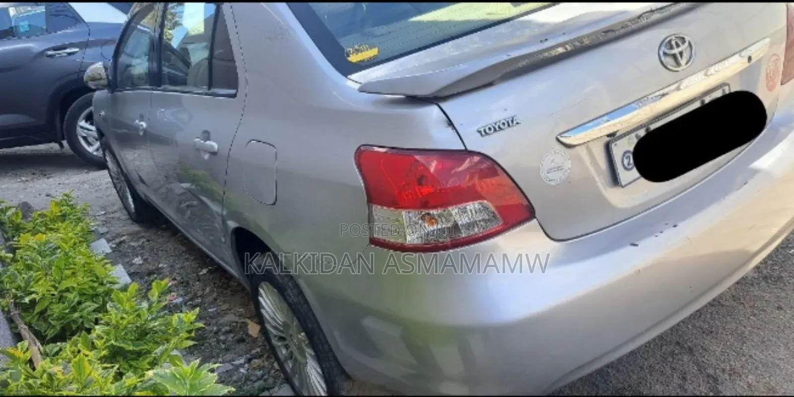 Toyota Yaris 2010 Silver