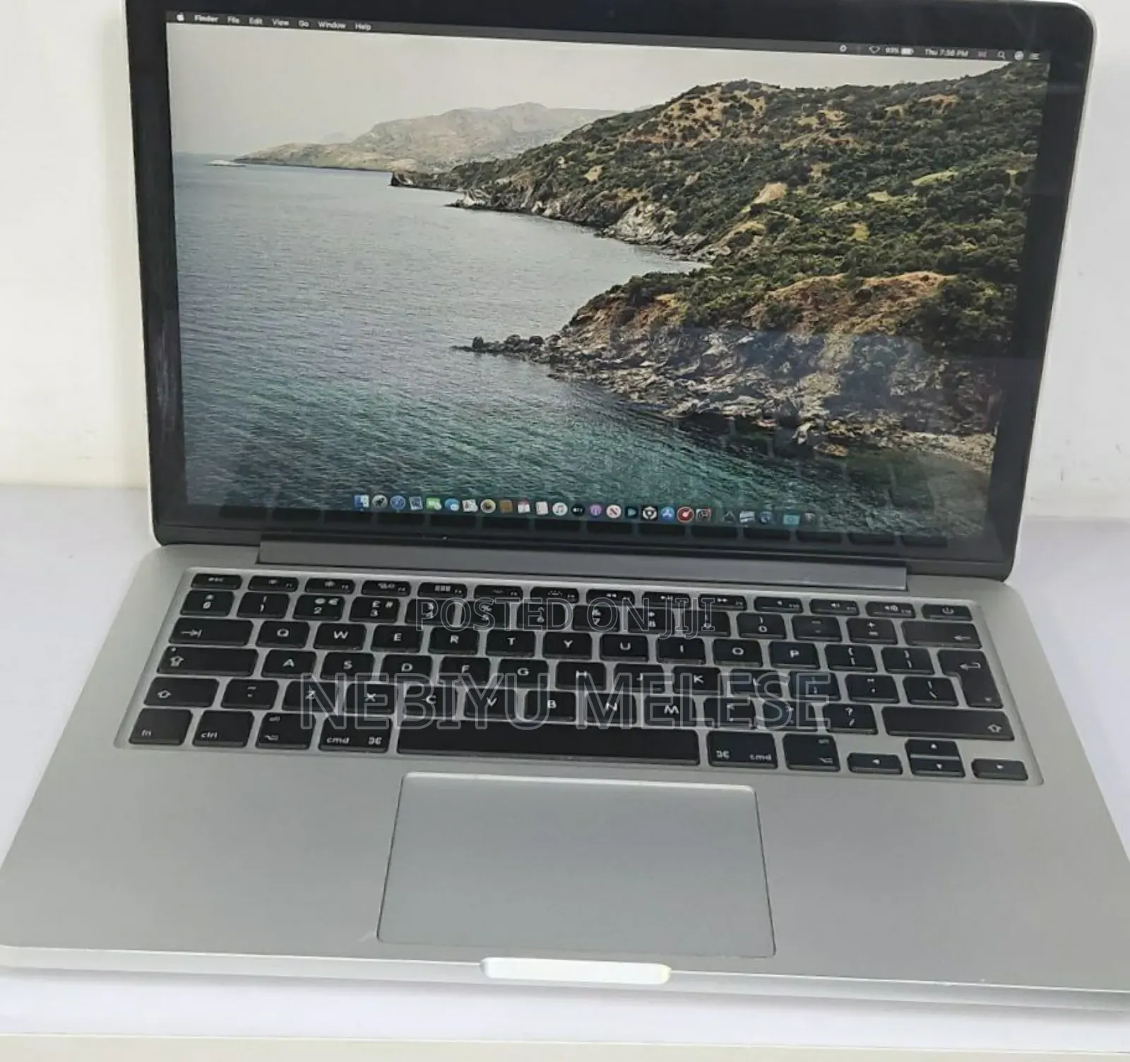 New Laptop Apple MacBook Pro 2015 8GB Intel Core I5 SSD 256GB