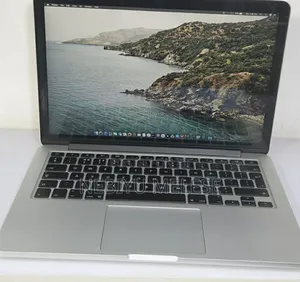 New Laptop Apple MacBook Pro 2015 8GB Intel Core I5 SSD 256GB