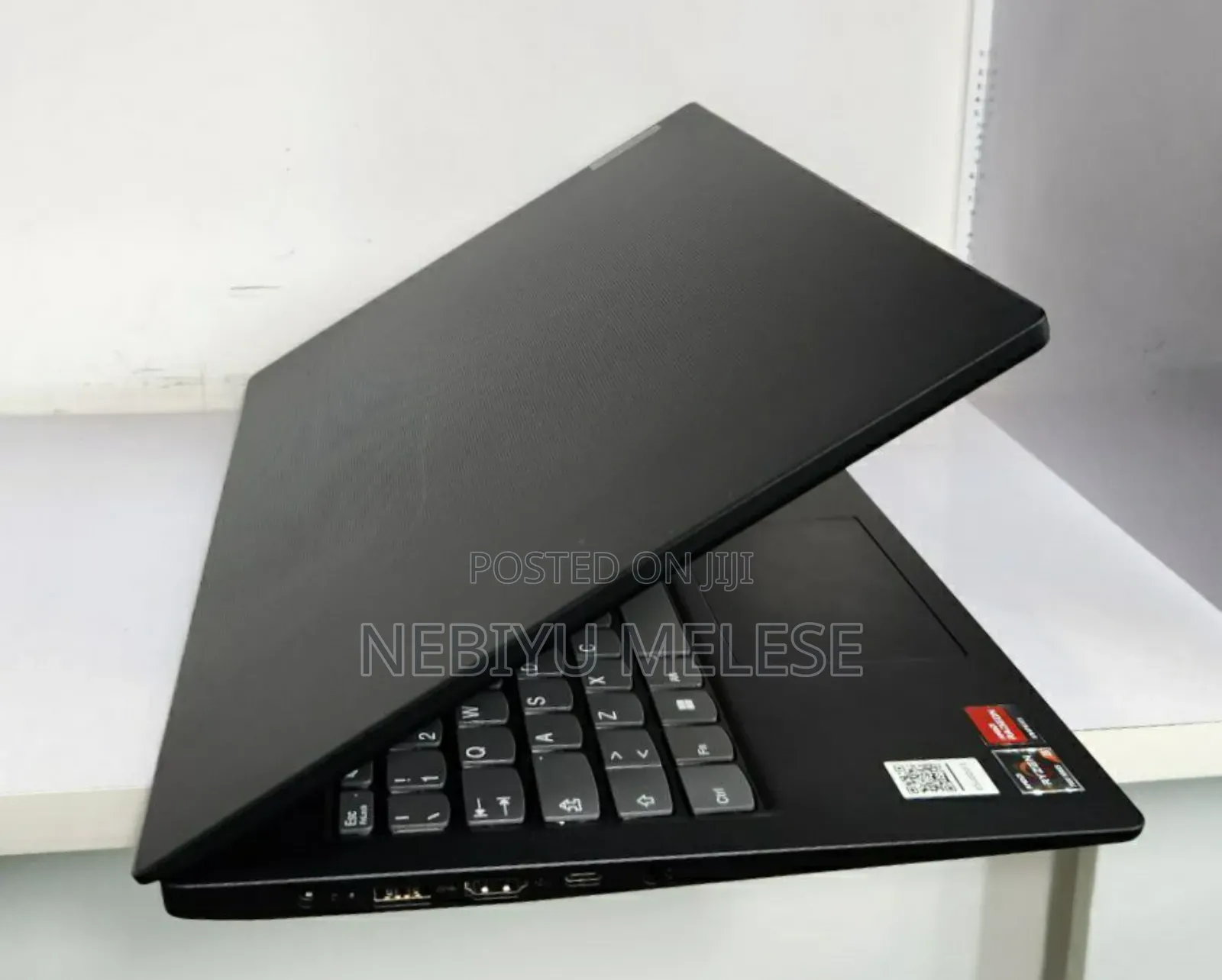 New Laptop Lenovo Ideapad V14 IGL 8GB AMD Ryzen 3 SSD 256GB