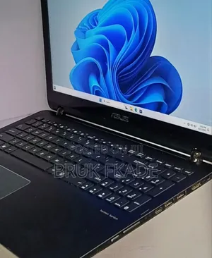 New Laptop Asus ROG Strix G15 12GB Intel Core I7 SSD 512GB