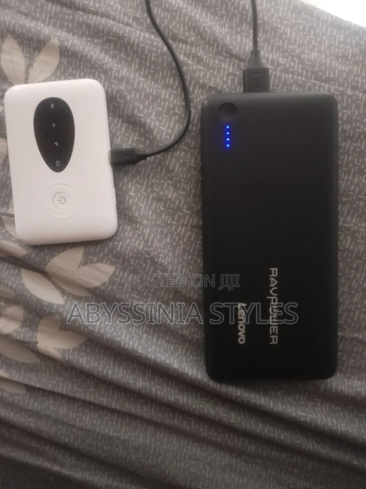 Lenovo Ravpower Bank.