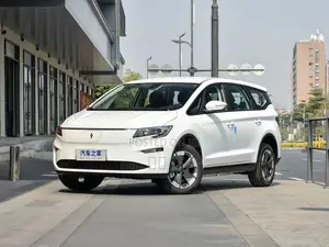 New Livan 8 2026 White