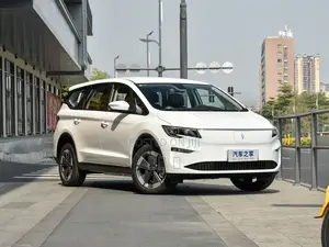 New Livan 8 2026 White