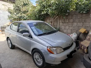 Toyota Platz 1.0 FWD 1999 Silver