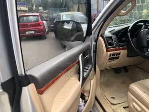 Toyota Land Cruiser 2015 Silver