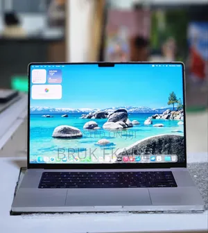 New Laptop Apple MacBook Pro M1 32GB Apple M1 Pro SSD 512GB