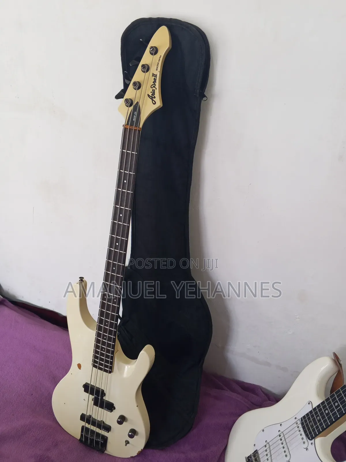 Aria Pro Ii Magna Series Mab-20 Bass Guitar