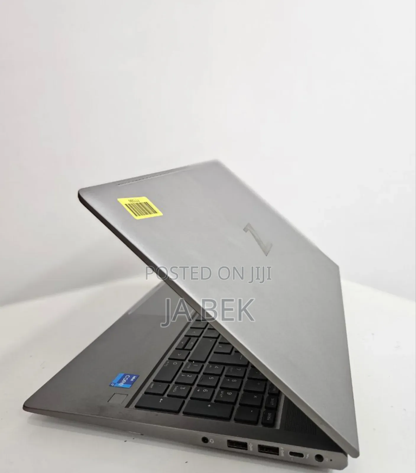 New Laptop HP ZBook Firefly 15 G7 16GB Intel Core i7 SSD 1T