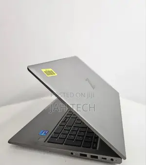 New Laptop HP ZBook Firefly 15 G7 16GB Intel Core i7 SSD 1T