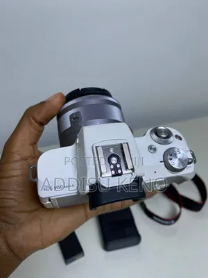 Canon M50 Ii Mark 2 With Sigma 30mm F/1.4 Dc Dn Contemporary Lens