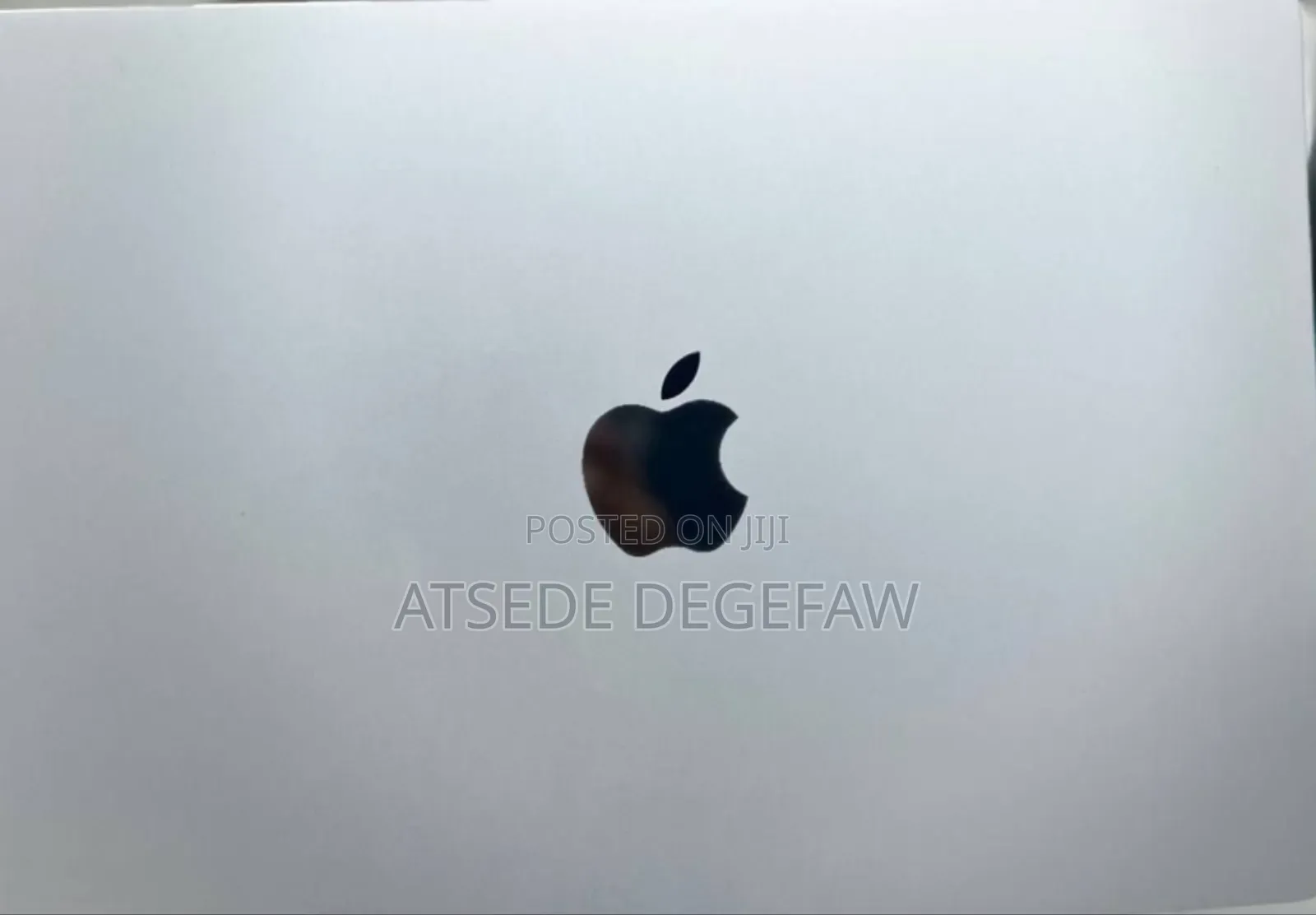 New Laptop Apple MacBook Air 2022 M2 8GB Intel Core I7 SSD 256GB