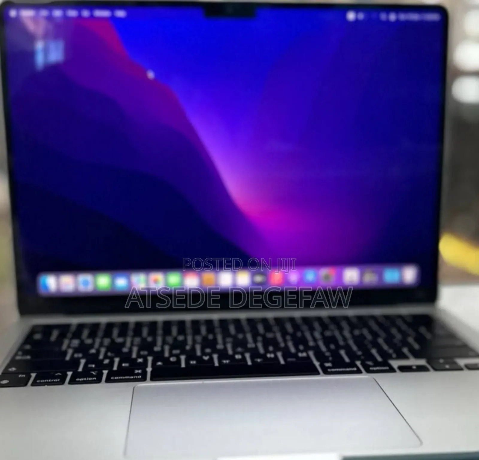 New Laptop Apple MacBook Air 2022 M2 8GB Intel Core I7 SSD 256GB