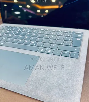 New Laptop Microsoft Surface 16GB Intel Core I7 SSD 256GB