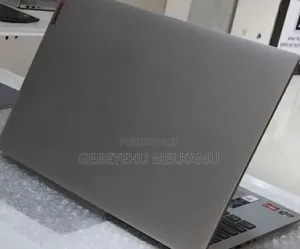 New Laptop Lenovo 8GB AMD Ryzen 5 SSD 512GB