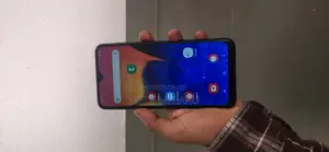 Samsung A10 32 GB Black