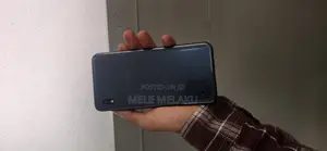 Samsung A10 32 GB Black