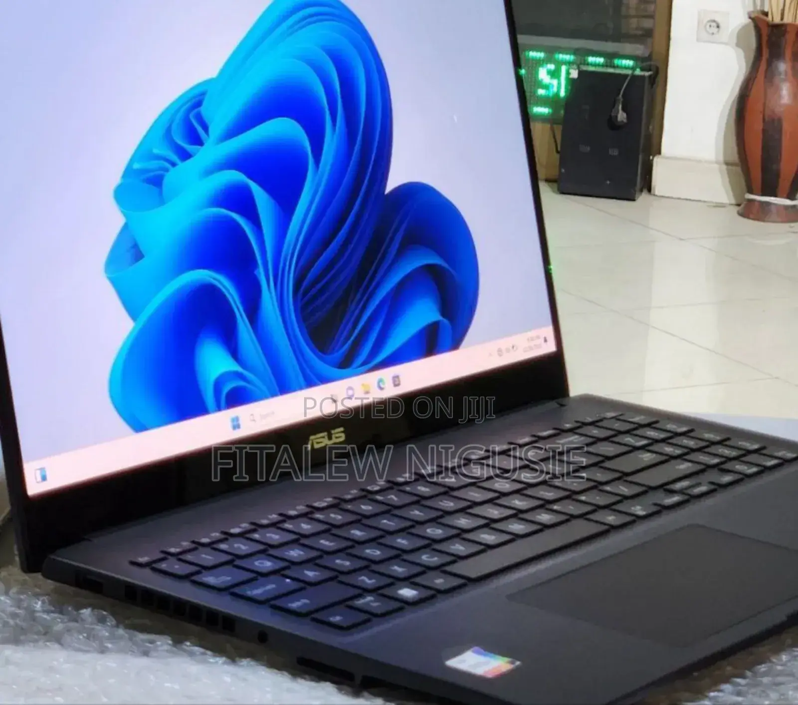 New Laptop Asus VivoBook 15 X505BA 16GB Intel Core I9 SSD 1T