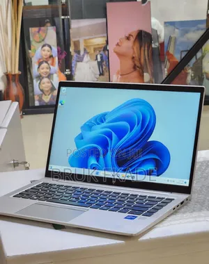 New Laptop HP EliteBook 840 G8 16GB Intel Core I7 SSD 512GB