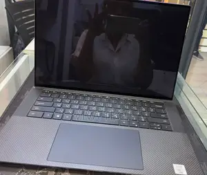 New Laptop Dell Precision 5540 16GB Intel Core I7 SSD 512GB