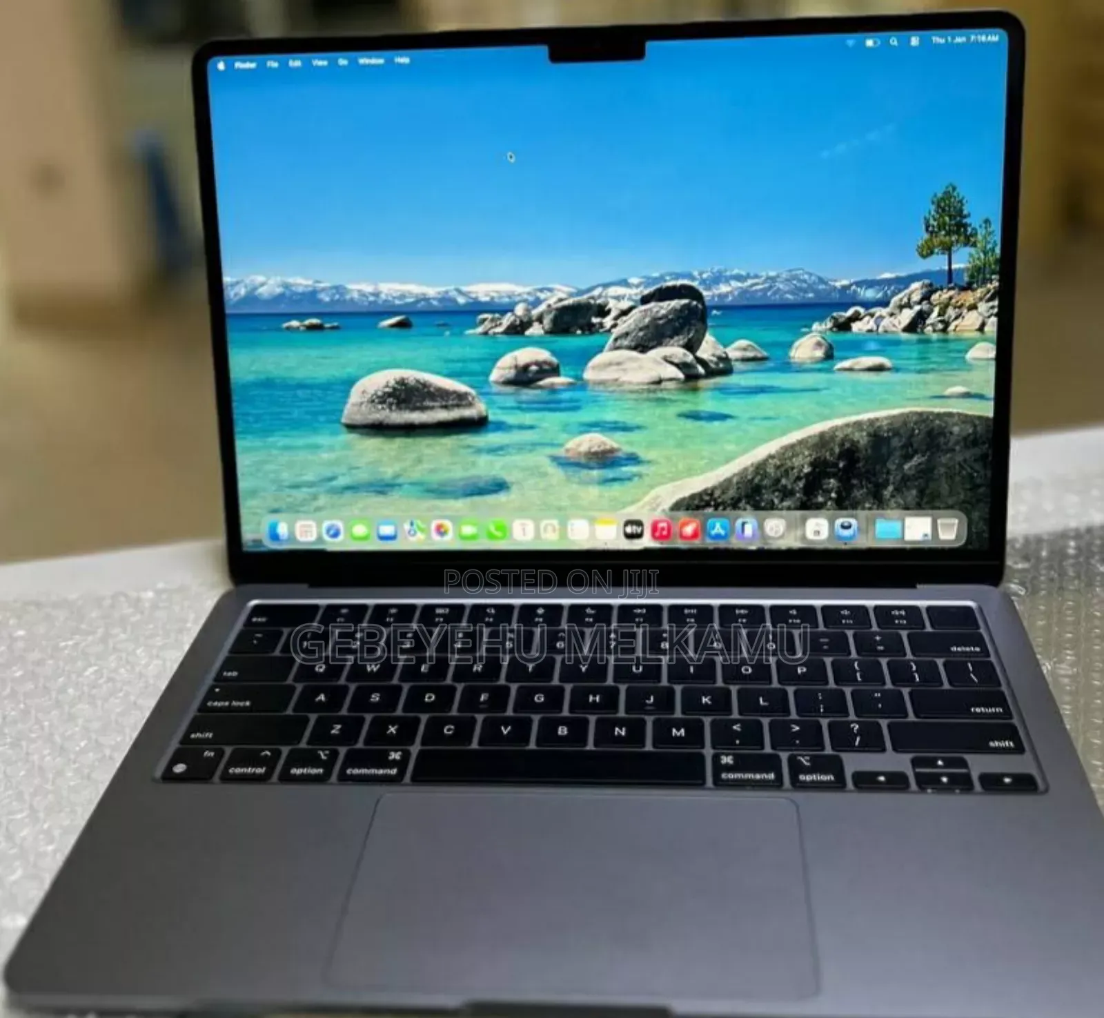 New Laptop Apple MacBook Pro 2022 M2 8GB Apple M2 SSD 256GB