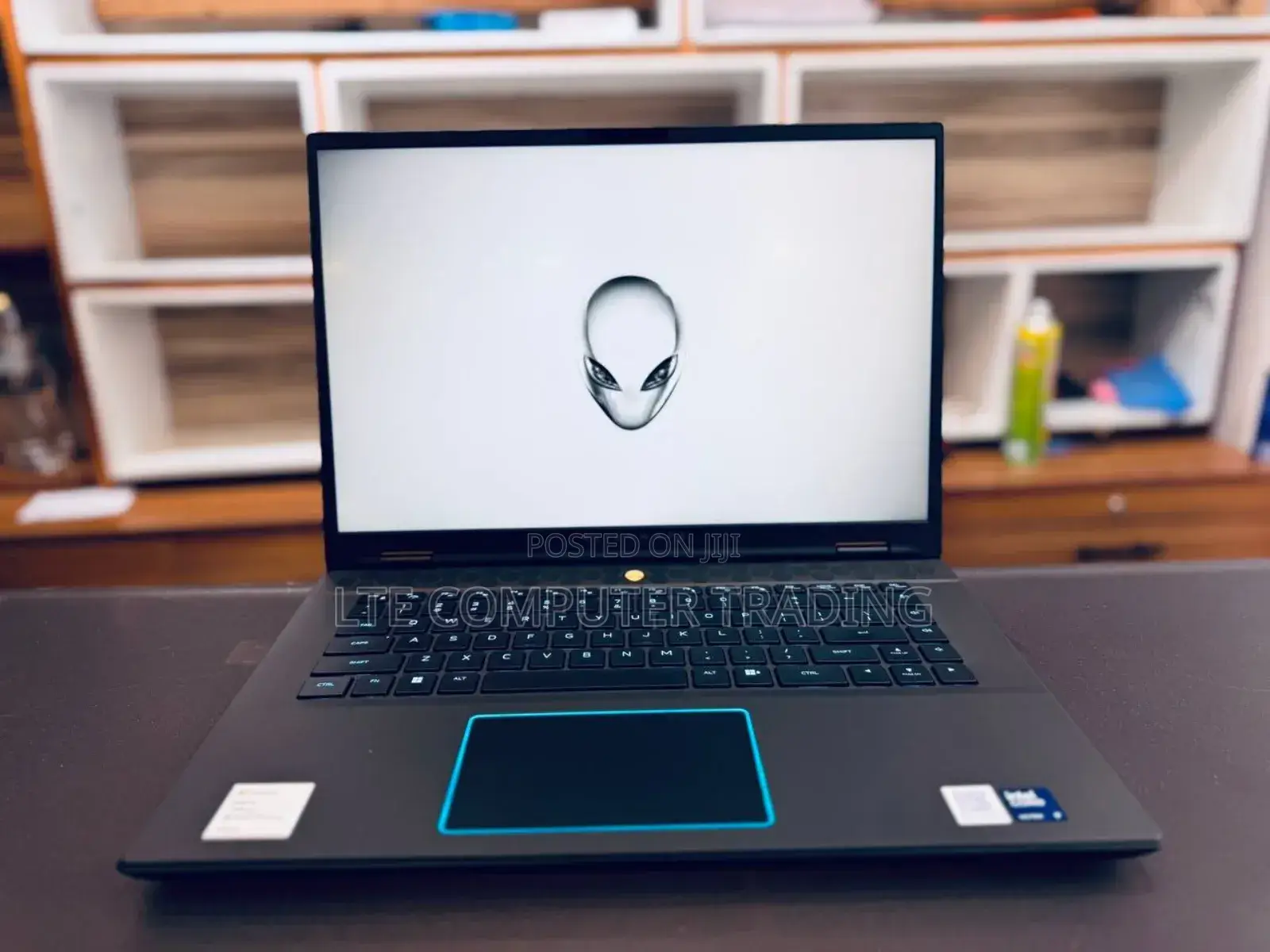 New Laptop Dell Allenware M15 R5 16GB Intel Core Ultra 9 SSD 1T