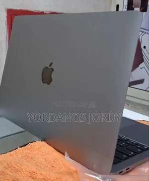 New Laptop Apple MacBook Air 2020 M1 8GB Apple M1 SSD 256GB