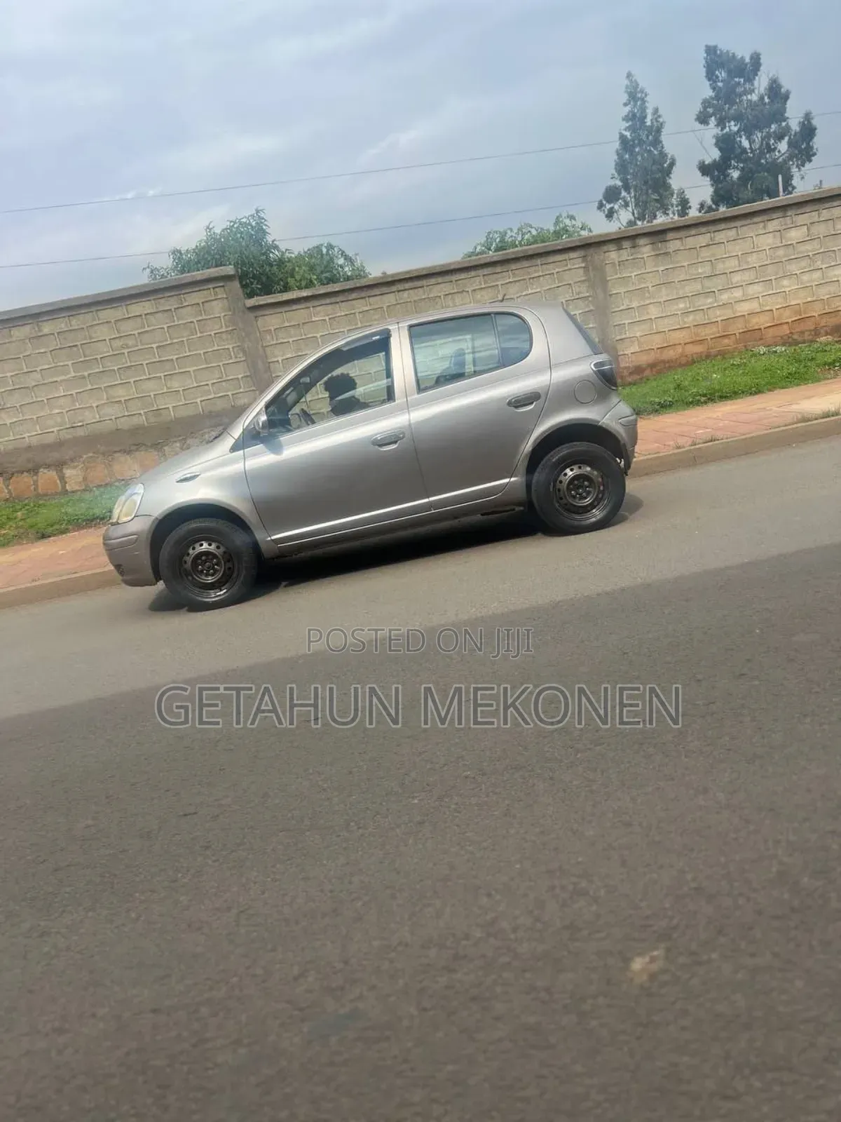 Toyota Yaris 2004 Gray