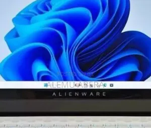 New Laptop Alienware Area-51m 16GB Intel Core i7 SSD 512GB