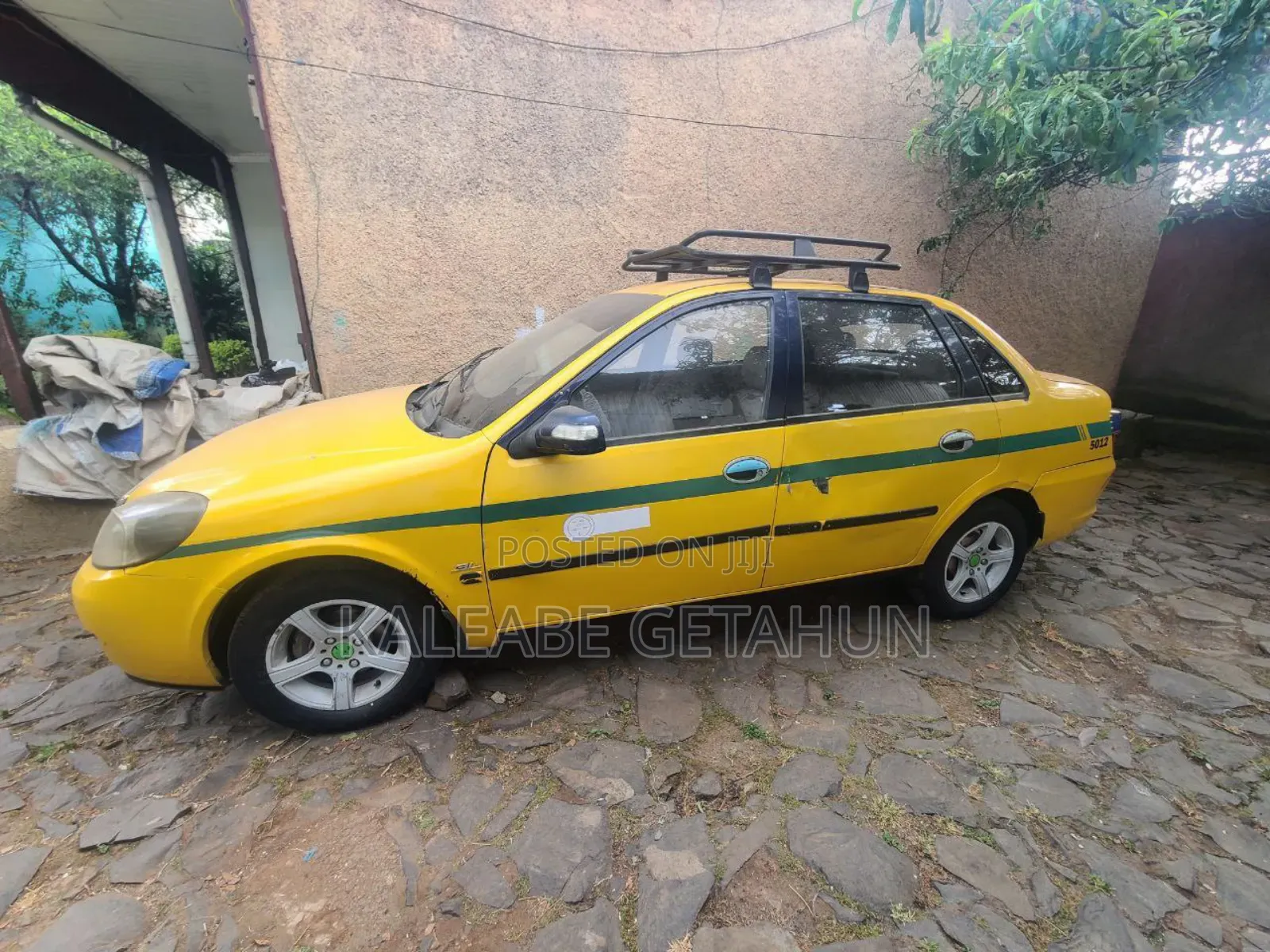 Lifan 520 2012 Yellow