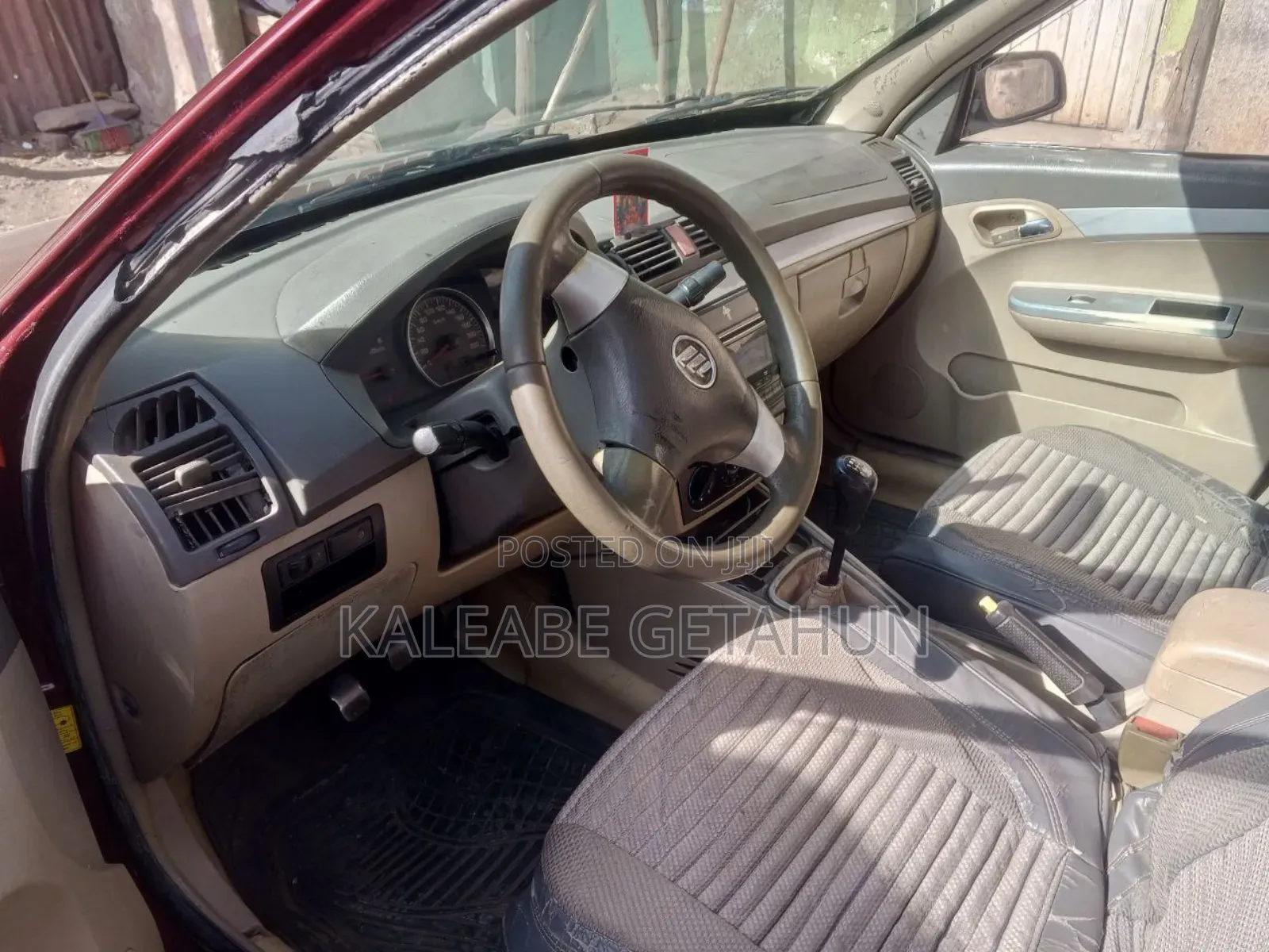 Lifan 520 2012 Yellow