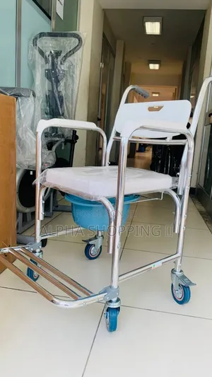 Toilet Wheelchair/የሽንት ቤት መጠቀሚያ ዊልቸር