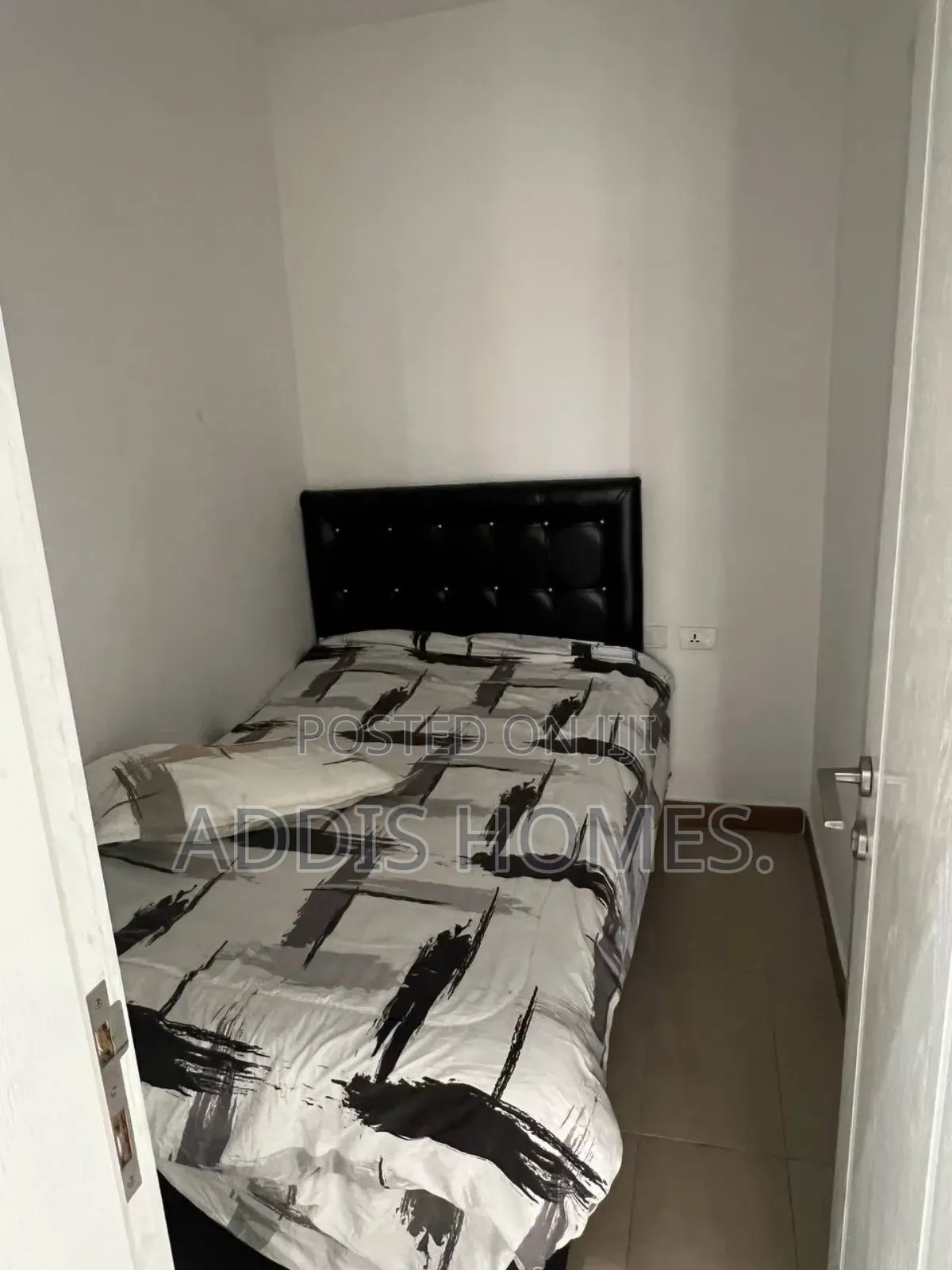 Furnished 4bdrm Apartment in Bole for rent