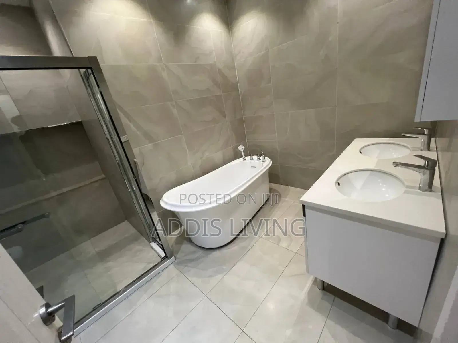 Furnished 4bdrm Apartment in Bole for rent