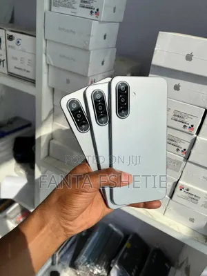 New Samsung Galaxy A17 5G 256 GB Gray