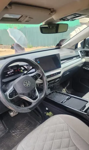 Volkswagen ID.6 2023 Gray