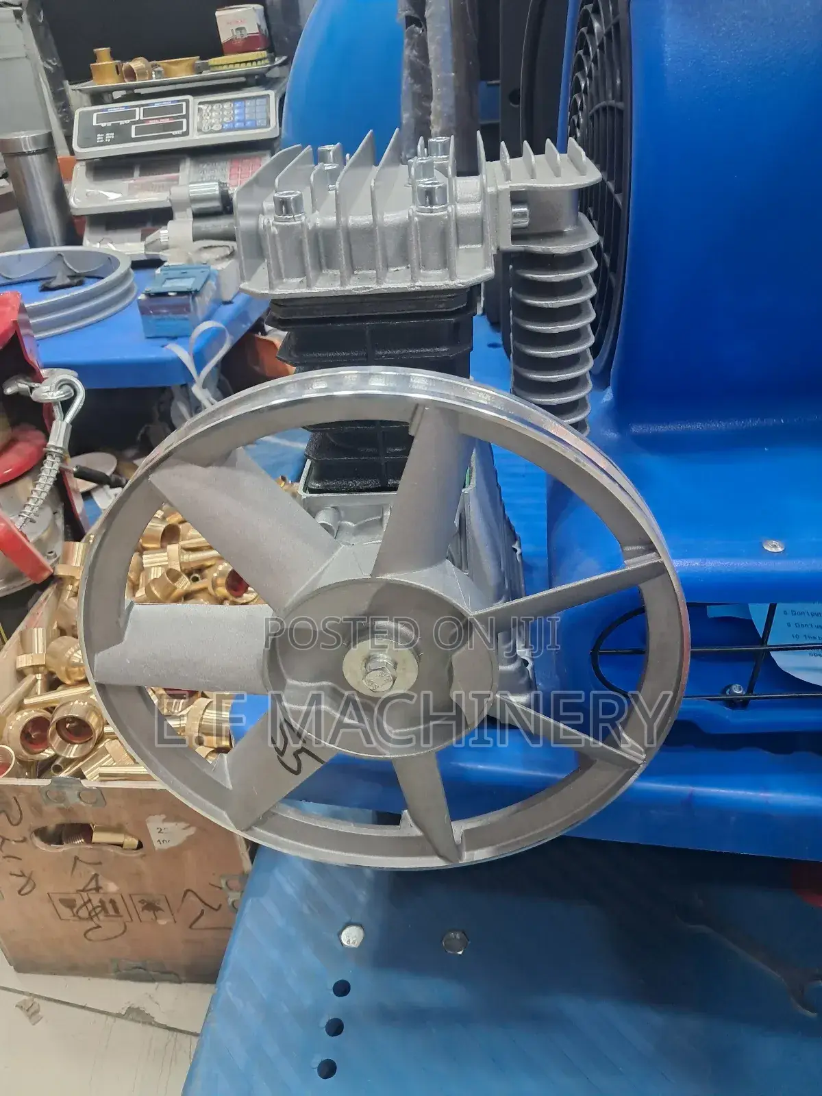 Compressor Head