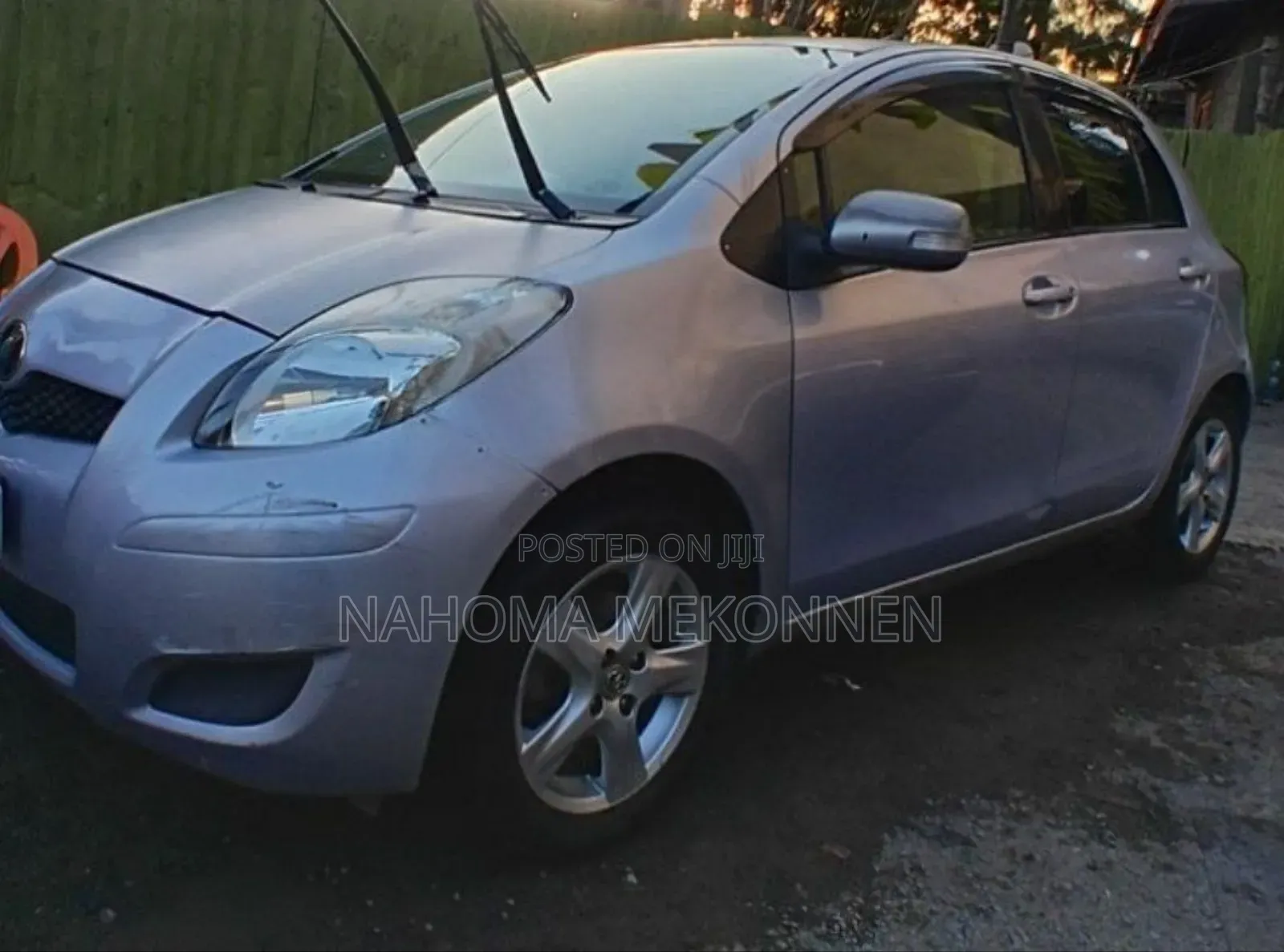 Toyota Yaris 2010 Pink